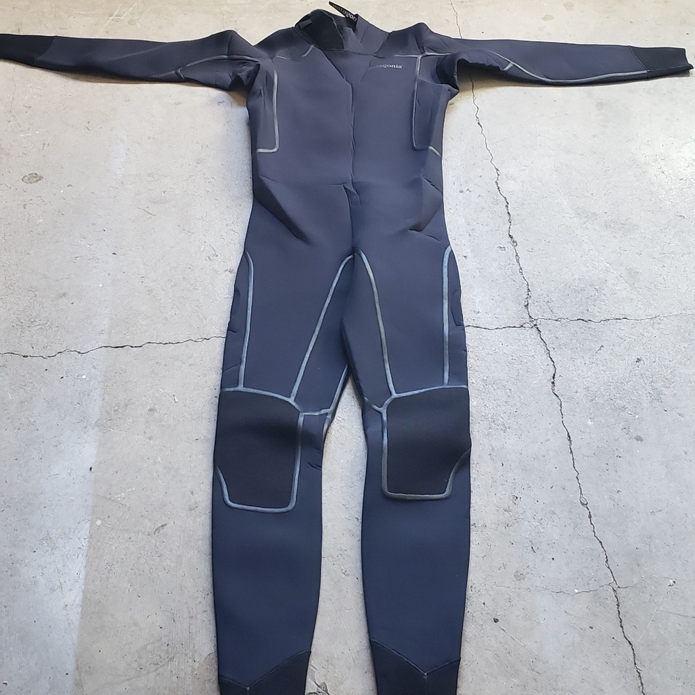 Patagonia Men's R2 wetsuit
